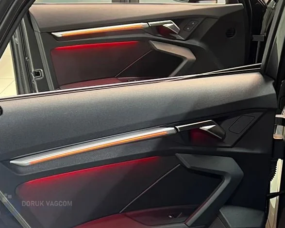 Audi A3 8Y 2020-2026 AMBİYANS AYDINLATMA MONTAJI Montajı - Detay Görsel 1 -Doruk Vagcom