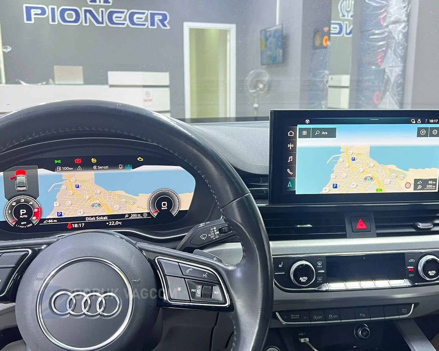 Audi A4 B9 (2015) Audi A4 (B9) Orijinal Dahili Navigasyon Aktivasyonu Navigasyon Multimedya Montajı