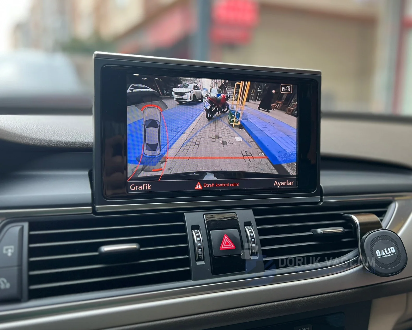 Audi A6 C7 2011-2018 GERİ GÖRÜŞ KAMERASI MONTAJI Montajı - Detay Görsel 1 -Doruk Vagcom