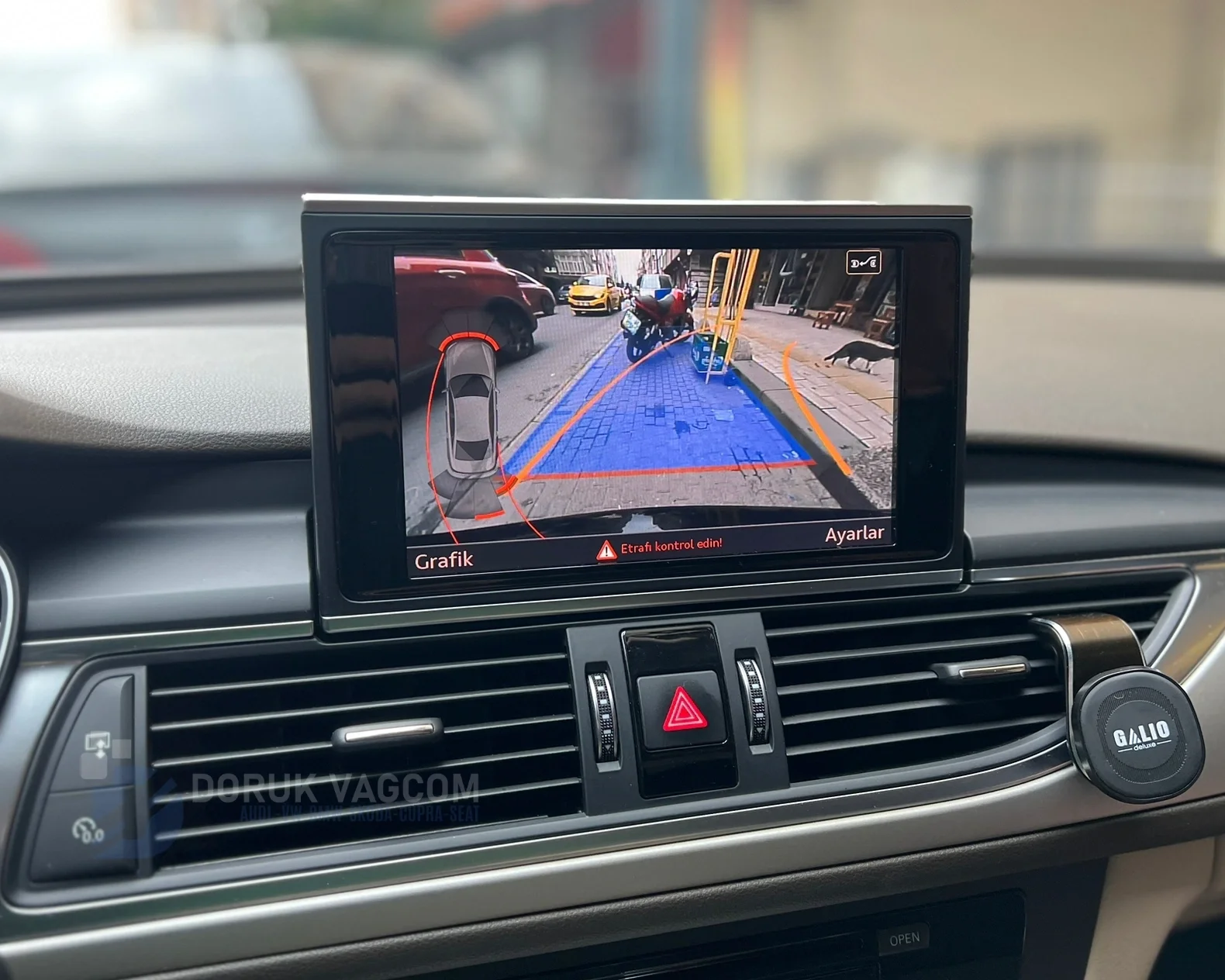Audi A6 C7 2011-2018 GERİ GÖRÜŞ KAMERASI MONTAJI Montajı - Detay Görsel 4 -Doruk Vagcom