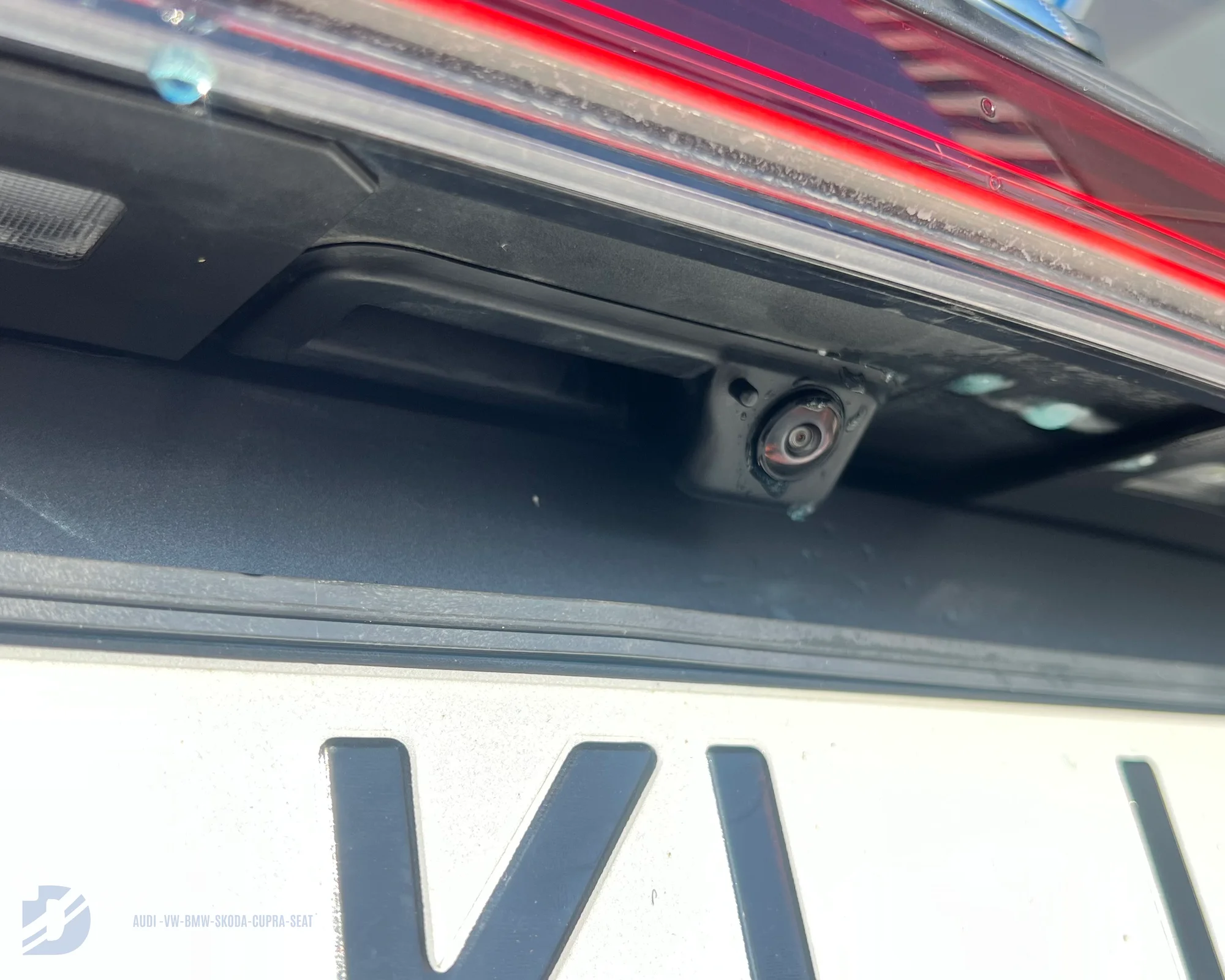 Audi Q4 F4 2021-2026 GERİ GÖRÜŞ KAMERASI MONTAJI Montajı - Detay Görsel 3 -Doruk Vagcom