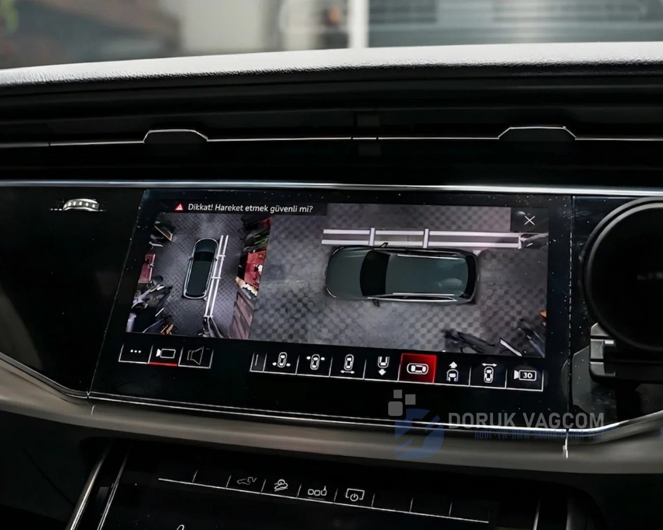 Audi Q7 4M (2015-2026) Audi Q7 (4M) Orijinal 360 Derece Çevre Görüş Kamerası Montajı Navigasyon Multimedya Montajı