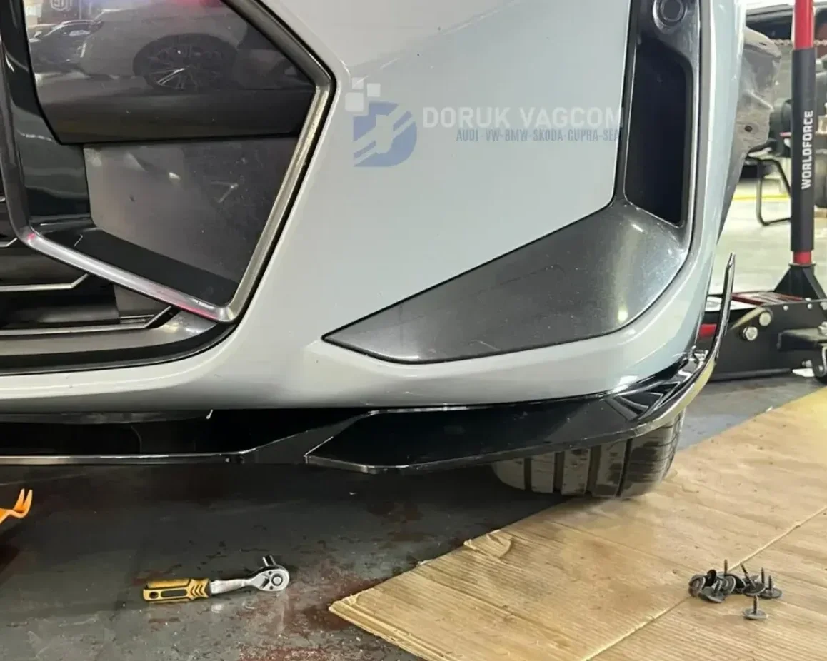 Bmw G20 3-Serisi (2017-2026) BMW 3 Serisi G20 M Performance Ön Lip (Ön Tampon Eki) Montajı Navigasyon Multimedya Montajı