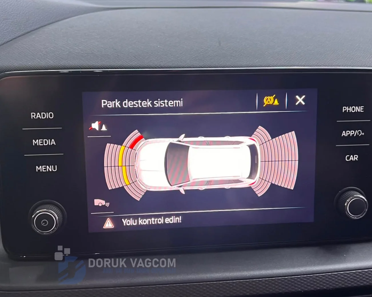 Skoda Kamiq Kamiq-NW4 (2019-2026) Skoda Kamiq Orijinal Ön Park Sensörü Montajı Navigasyon Multimedya Montajı
