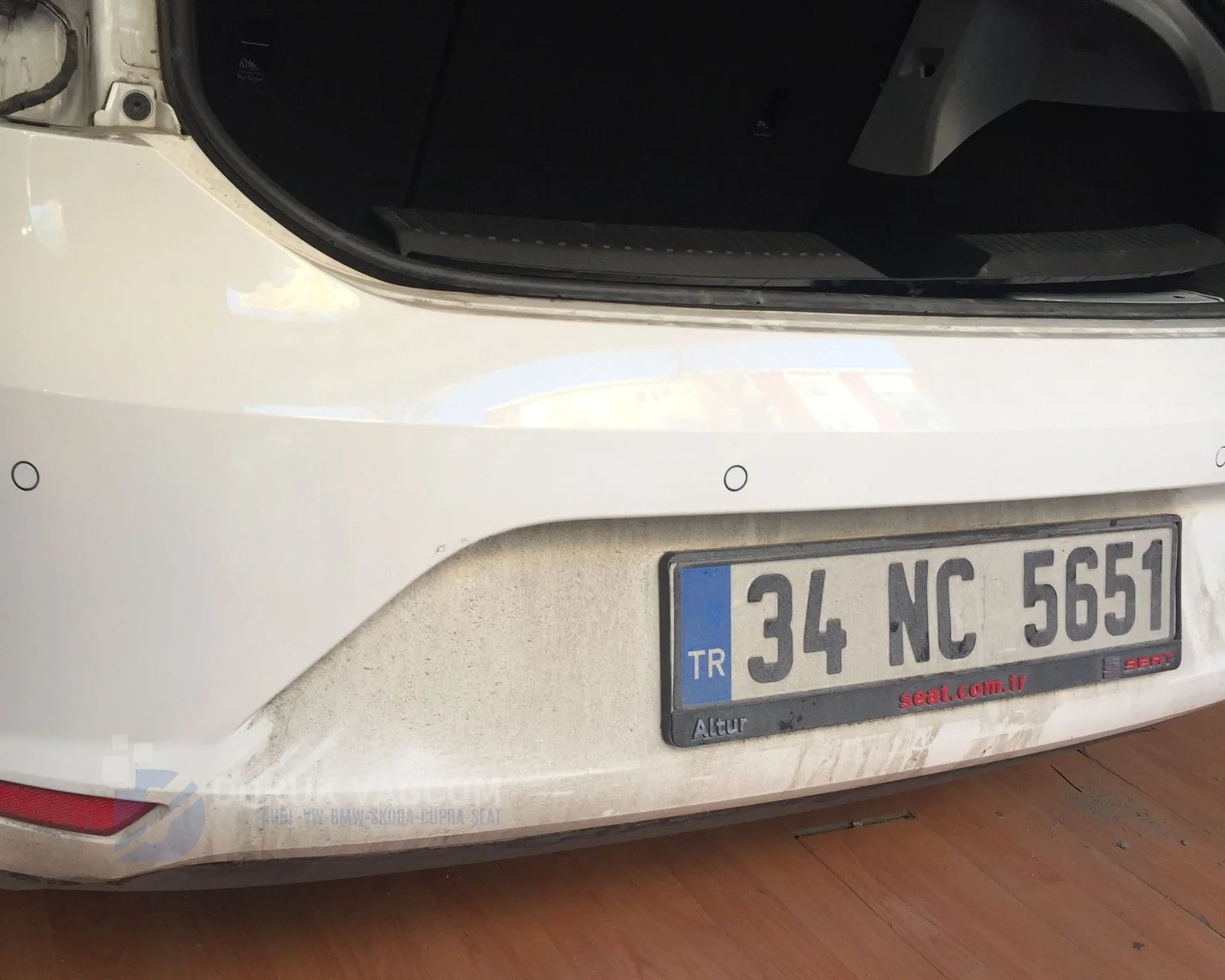 Seat Leon 5F 2012-2020 PARK SENSÖRÜ MONTAJI Montajı - Detay Görsel 6 -Doruk Vagcom