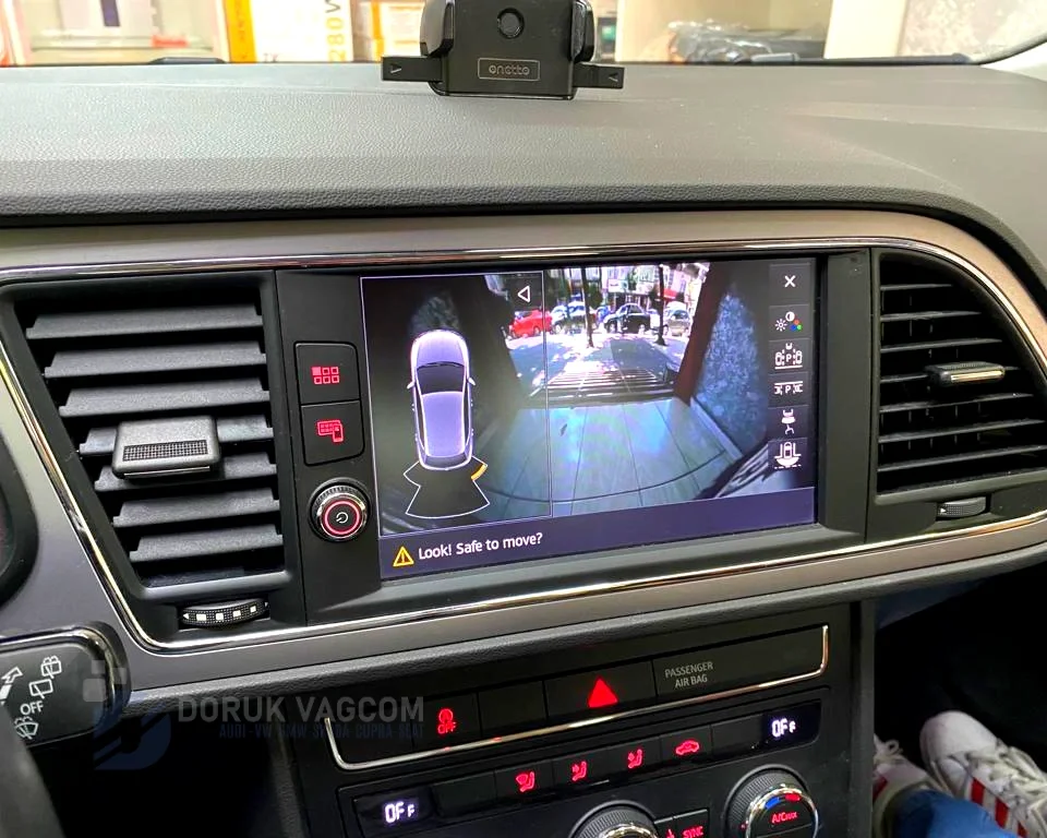 Seat Leon 5F 2012-2020 GERİ GÖRÜŞ KAMERASI MONTAJI Montajı - Detay Görsel 1 -Doruk Vagcom