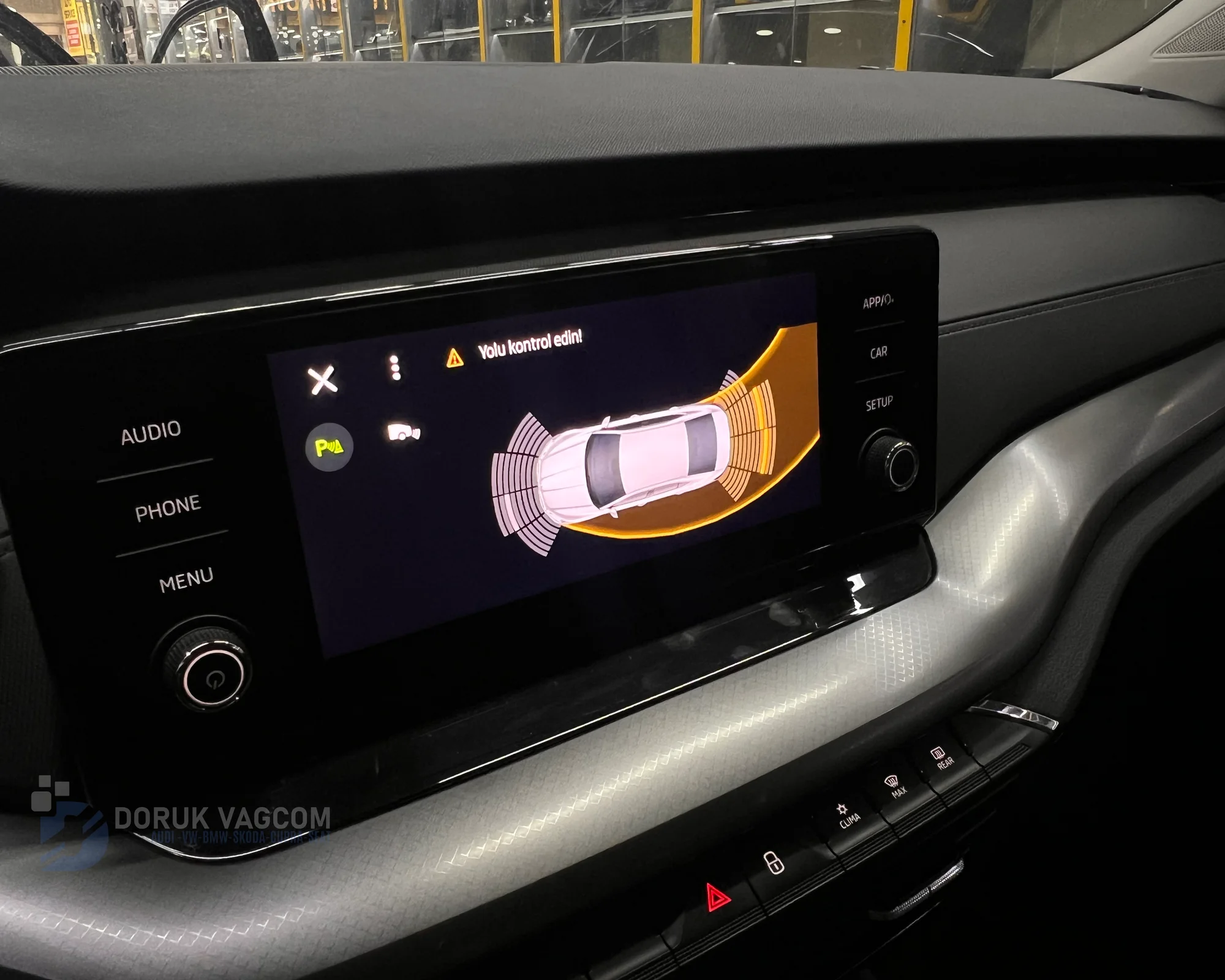Skoda Octavia A8 (2021-2023) Skoda Octavia Elite Ön Park Sensörü Montajı Navigasyon Multimedya Montajı