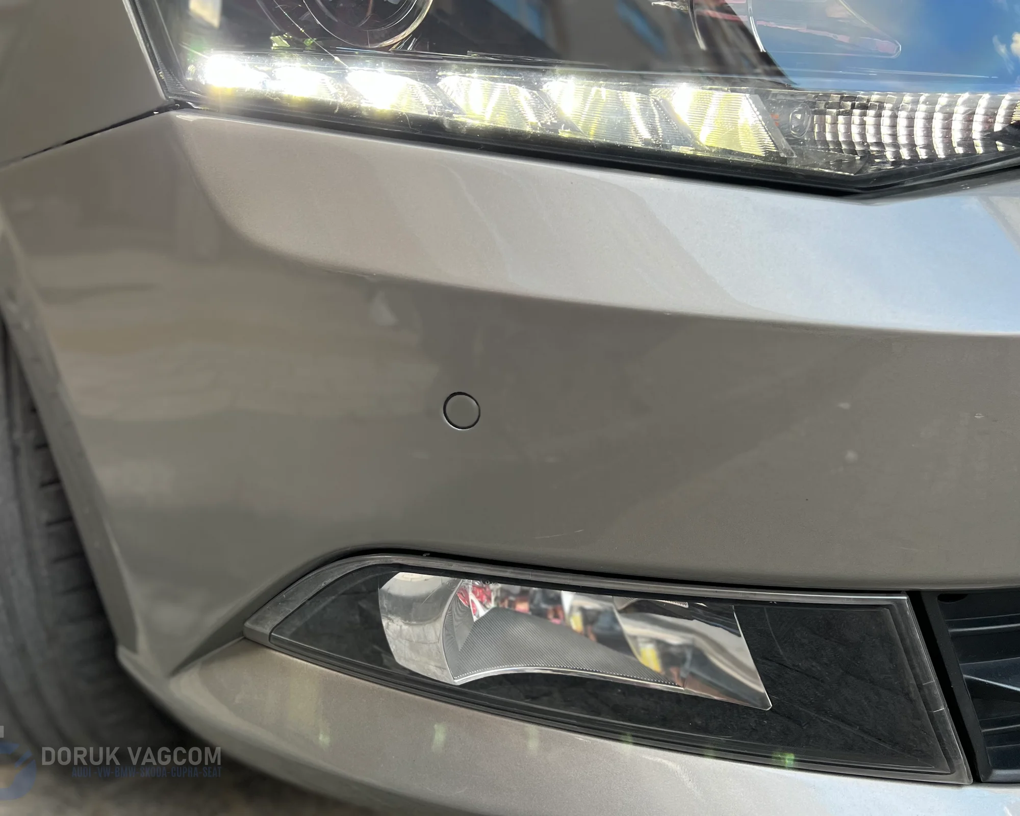 Skoda Fabia NJ 2014-2021 PARK SENSÖRÜ MONTAJI Montajı - Detay Görsel 4 -Doruk Vagcom