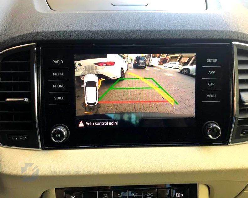 Skoda Karoq NU7 2017-2024 GERİ GÖRÜŞ KAMERASI MONTAJI Montajı - Detay Görsel 5 -Doruk Vagcom