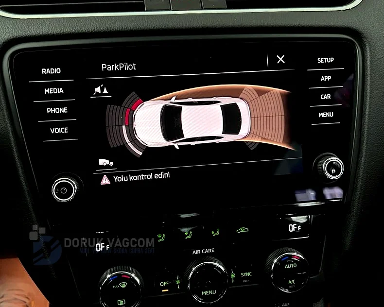 Skoda Octavia A7 (2020) Skoda Octavia (A7 / 5E) Orijinal Ön Park Sensörü & Park Pilot Montajı Navigasyon Multimedya Montajı