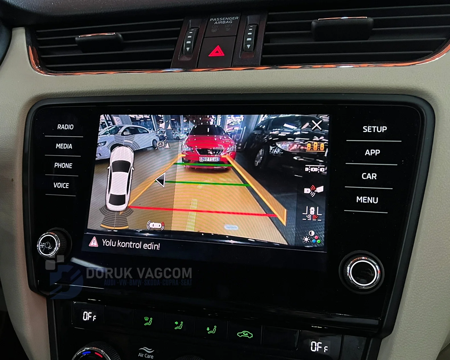 Skoda Octavia A7 (2017-2020) Skoda Octavia A7 Geri Görüş Kamerası Montajı Navigasyon Multimedya Montajı