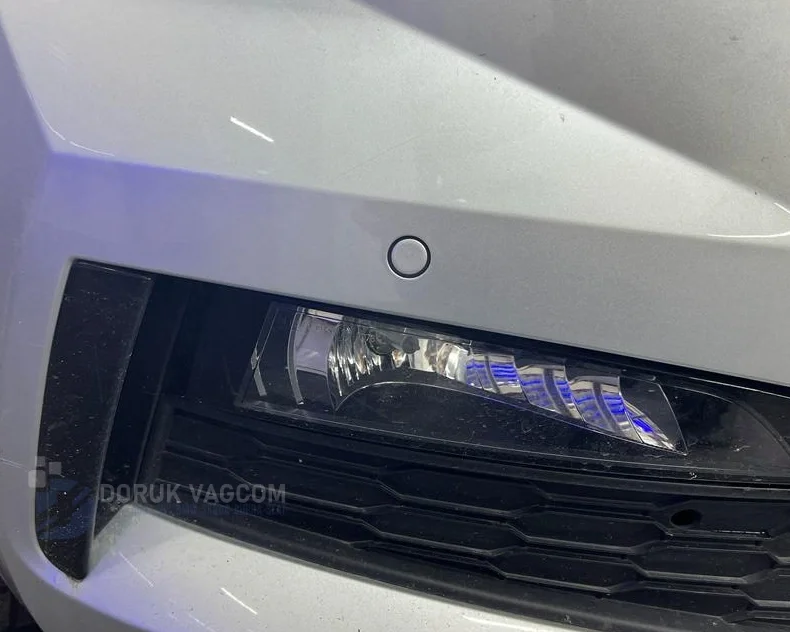 Skoda Scala NW4 2019-2026 PARK SENSÖRÜ MONTAJI Montajı - Detay Görsel 11 -Doruk Vagcom