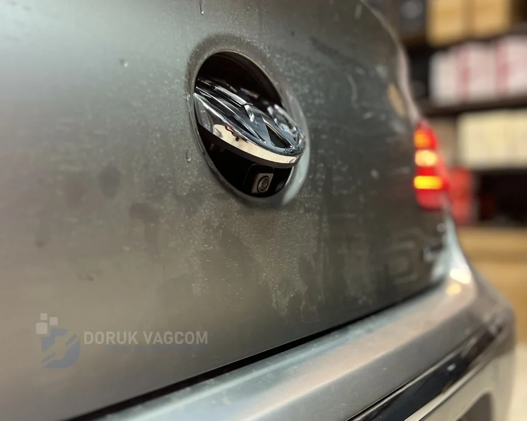 Volkswagen Passat CC 2015 GERİ GÖRÜŞ KAMERASI MONTAJI Montajı - Detay Görsel 6 -Doruk Vagcom