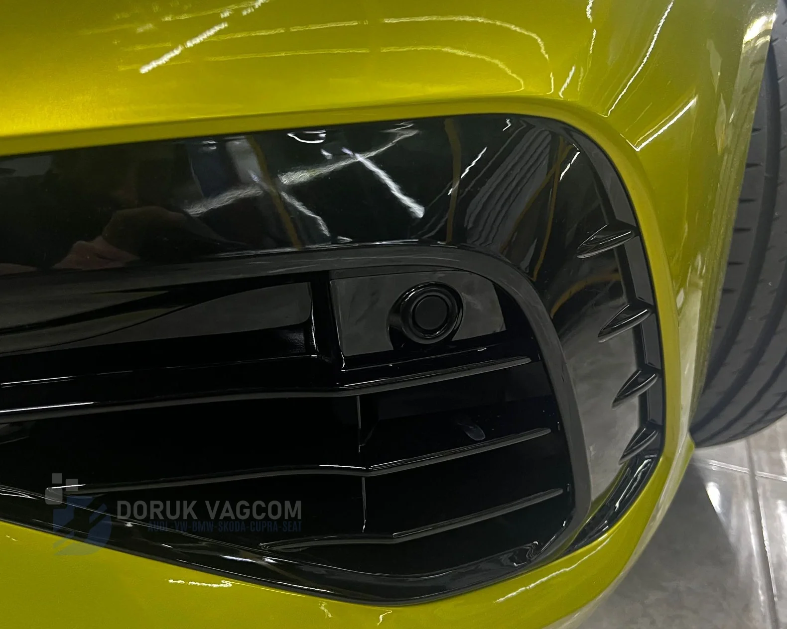Volkswagen Golf MK8 2020-2026 PARK SENSÖRÜ MONTAJI Montajı - Detay Görsel 13 -Doruk Vagcom