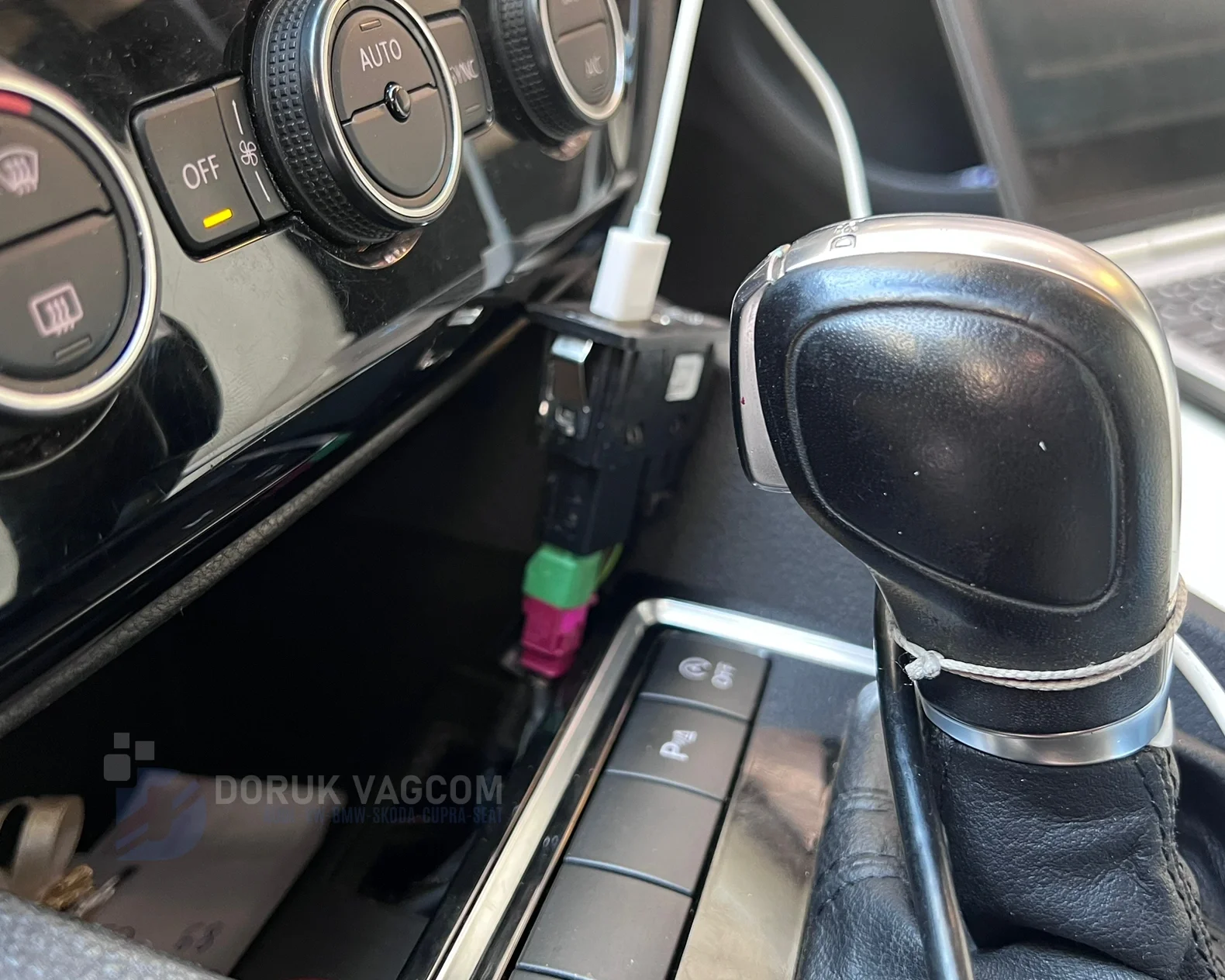 Volkswagen Jetta MK6.5 2015-2018 CARPLAY AKTİVASYONU Montajı - Detay Görsel 8 -Doruk Vagcom