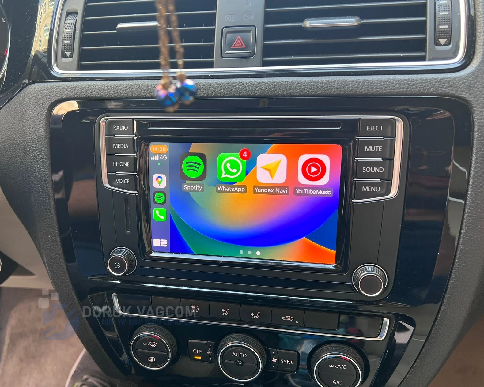 Volkswagen Jetta MK6.5 (2015-2018) Volkswagen Jetta MK6.5 Apple CarPlay Aktivasyonu Navigasyon Multimedya Montajı