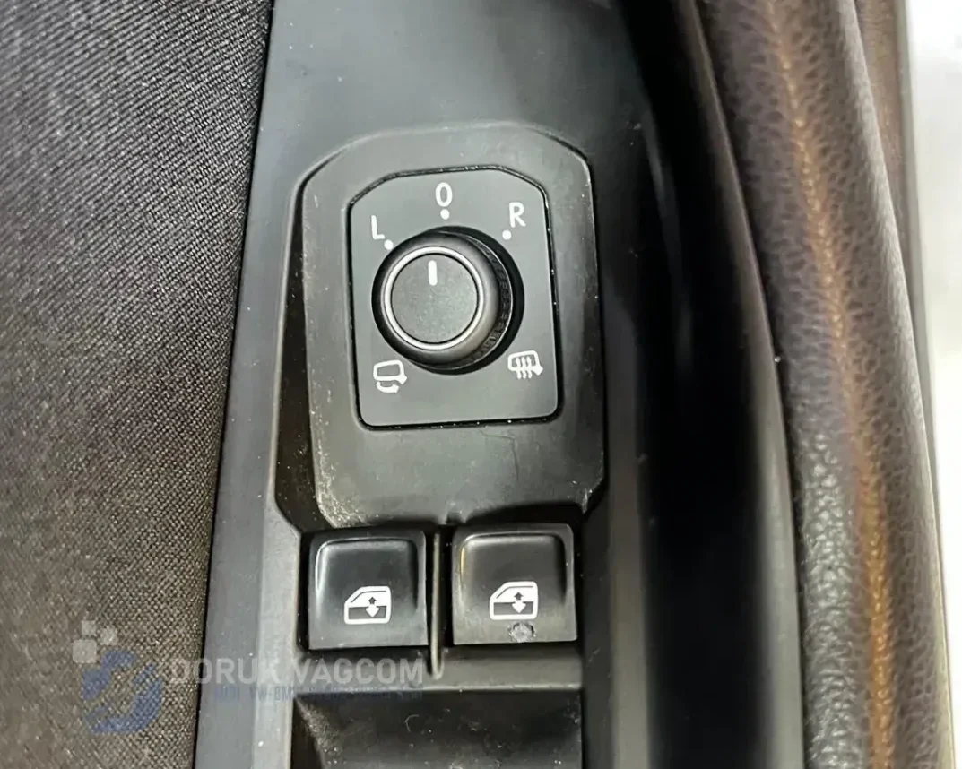 Volkswagen Arteon 3H 2017-2026 OTOMATİK KATLANIR AYNA Montajı - Detay Görsel 5 -Doruk Vagcom