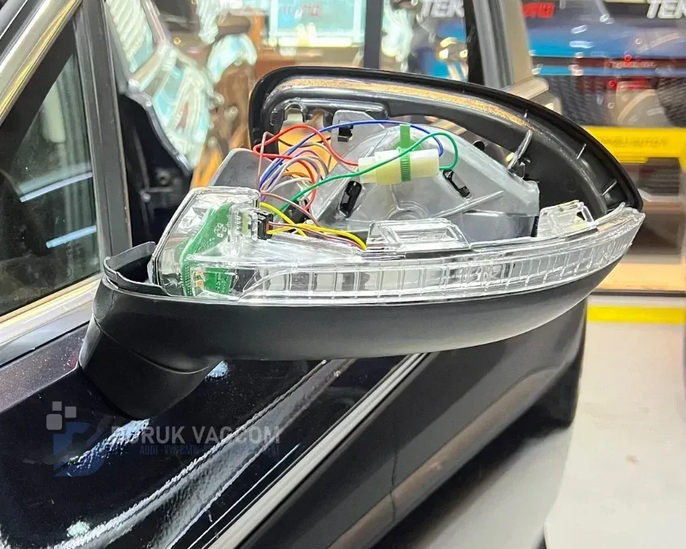Volkswagen Arteon 3H 2017-2026 OTOMATİK KATLANIR AYNA Montajı - Detay Görsel 6 -Doruk Vagcom