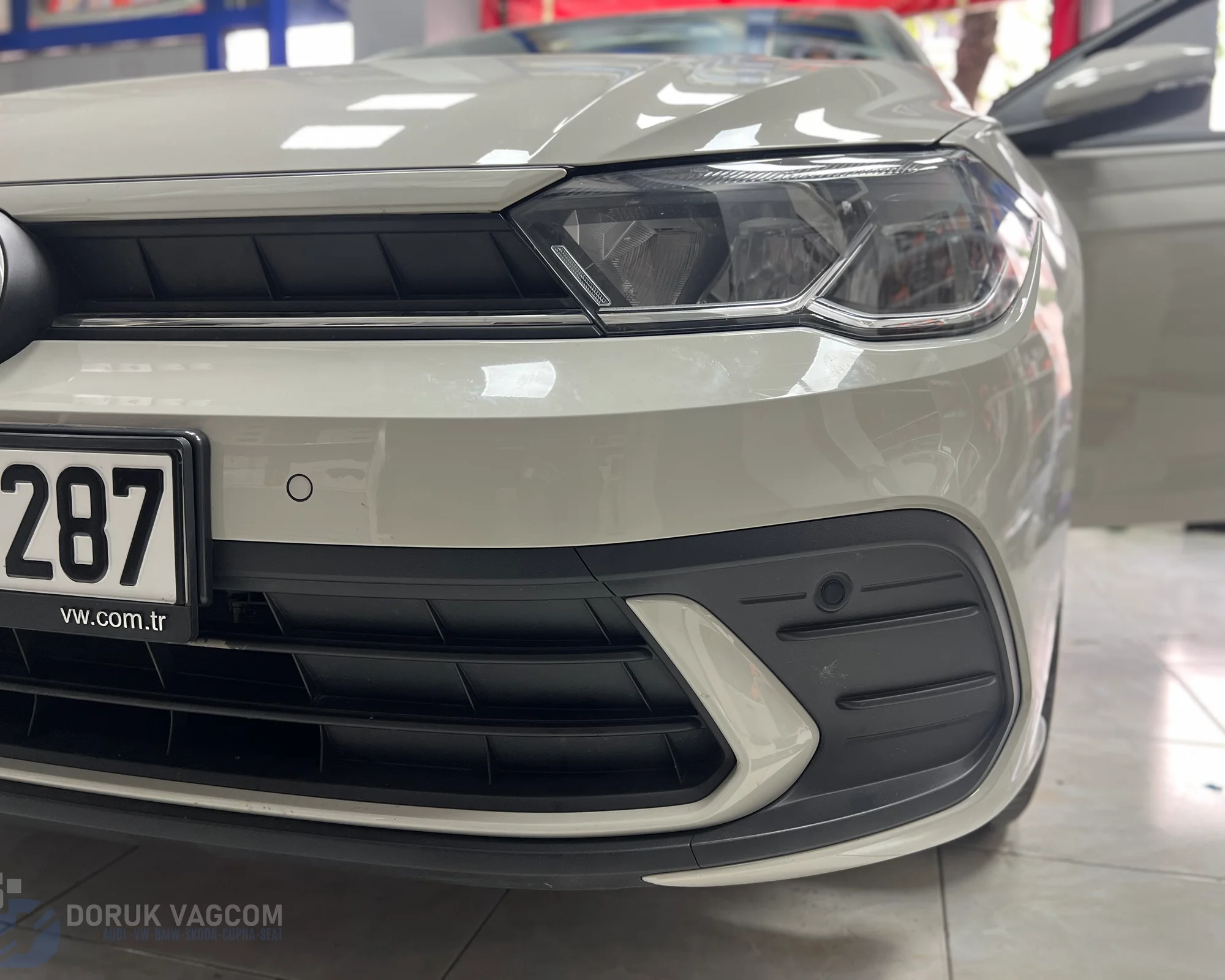 Volkswagen Polo AW1 2019 PARK SENSÖRÜ MONTAJI Montajı - Detay Görsel 7 -Doruk Vagcom